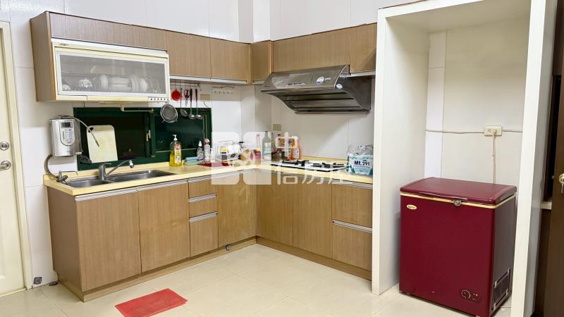 太平區新高國小旁臨路透天房屋室內格局與周邊環境