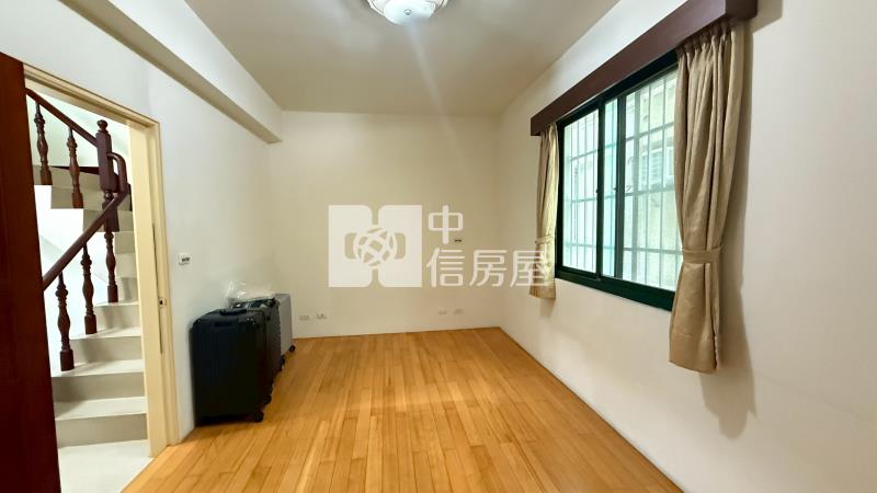 太平區新高國小旁臨路透天房屋室內格局與周邊環境