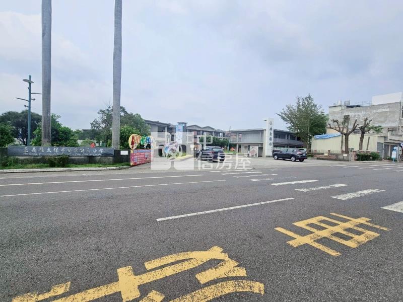 太保崙子頂市地重劃地房屋室內格局與周邊環境