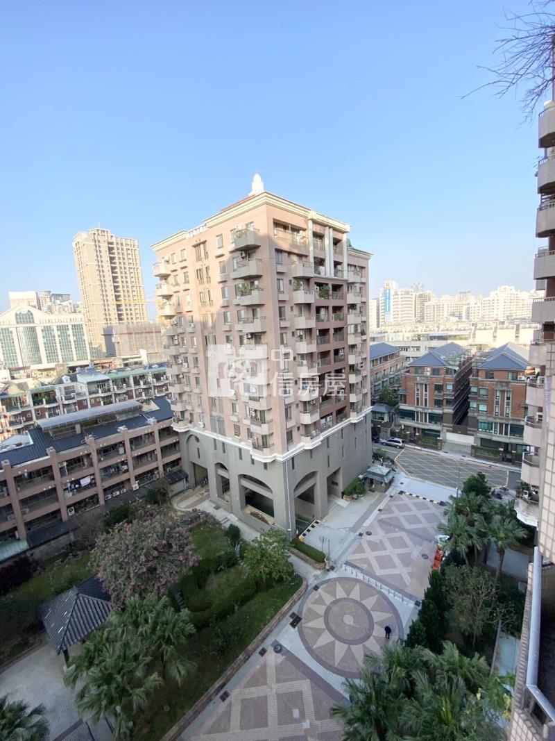 海德堡廣場豪宅屋房屋室內格局與周邊環境