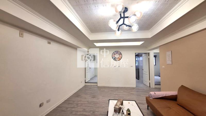 南區工學長億陽光三房車位房屋室內格局與周邊環境