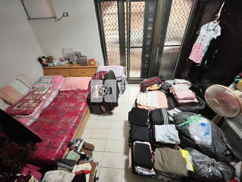 軟體園區8米活路六房臨路車庫美透天房屋室內格局與周邊環境