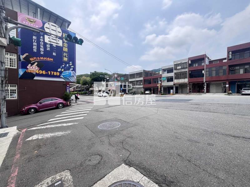 平鎮 陸橋南路20米路旁透店房屋室內格局與周邊環境