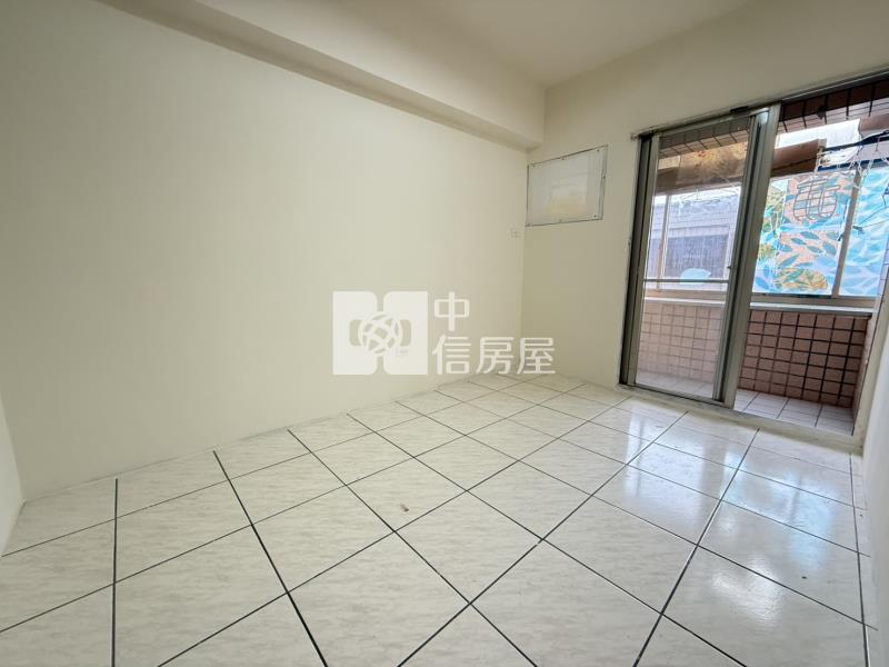 近中壢戶政低總價電梯三房房屋室內格局與周邊環境
