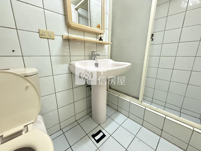 近中壢戶政低總價電梯三房房屋室內格局與周邊環境