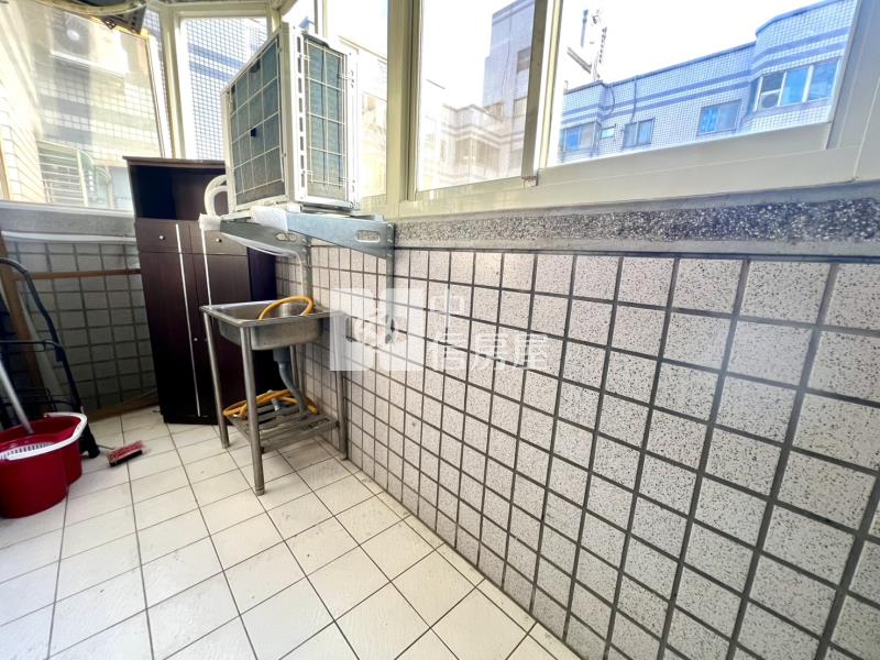 中壢仁慈路一品中原三房房屋室內格局與周邊環境