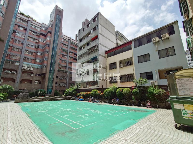 牛津博士3房平車房屋室內格局與周邊環境