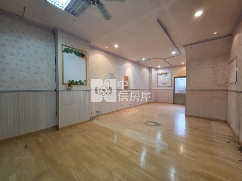 漢口商圈晴圓青島市雙平車樓店房屋室內格局與周邊環境