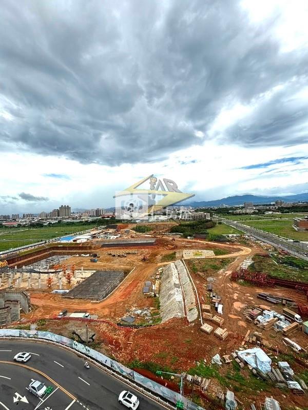 【星鑽】(專委)體育園區邊間景觀大套房房屋室內格局與周邊環境