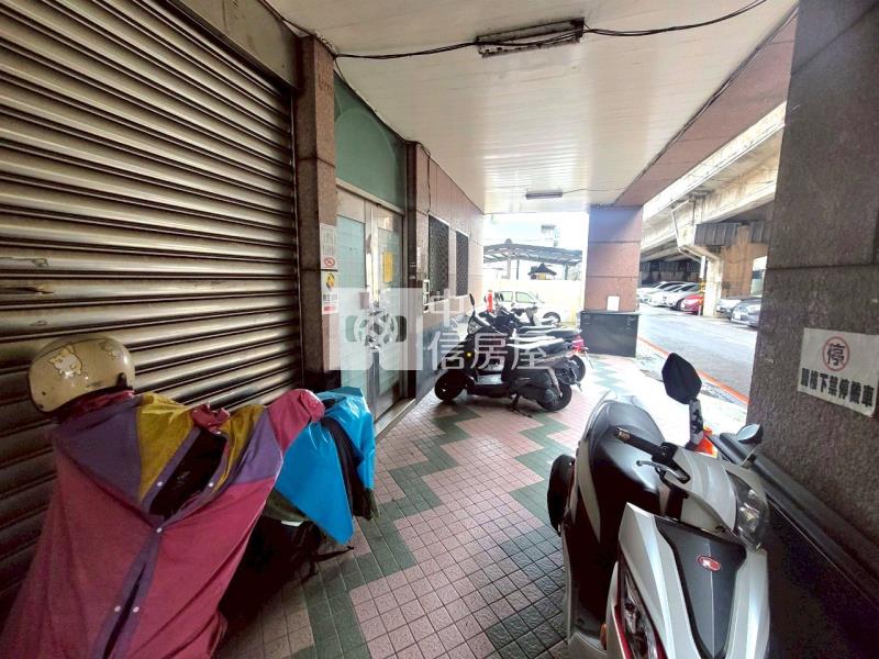 平鎮中豐路橋旁精美電梯套房房屋室內格局與周邊環境