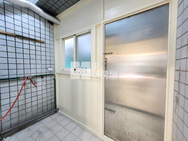 君臨天下三房車房屋室內格局與周邊環境