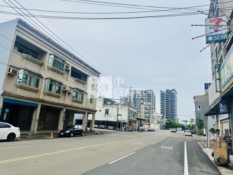 榮濱路百坪商業店地房屋室內格局與周邊環境