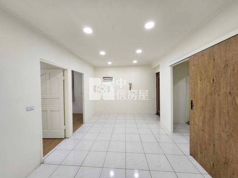 捷運G09低總價兩房房屋室內格局與周邊環境
