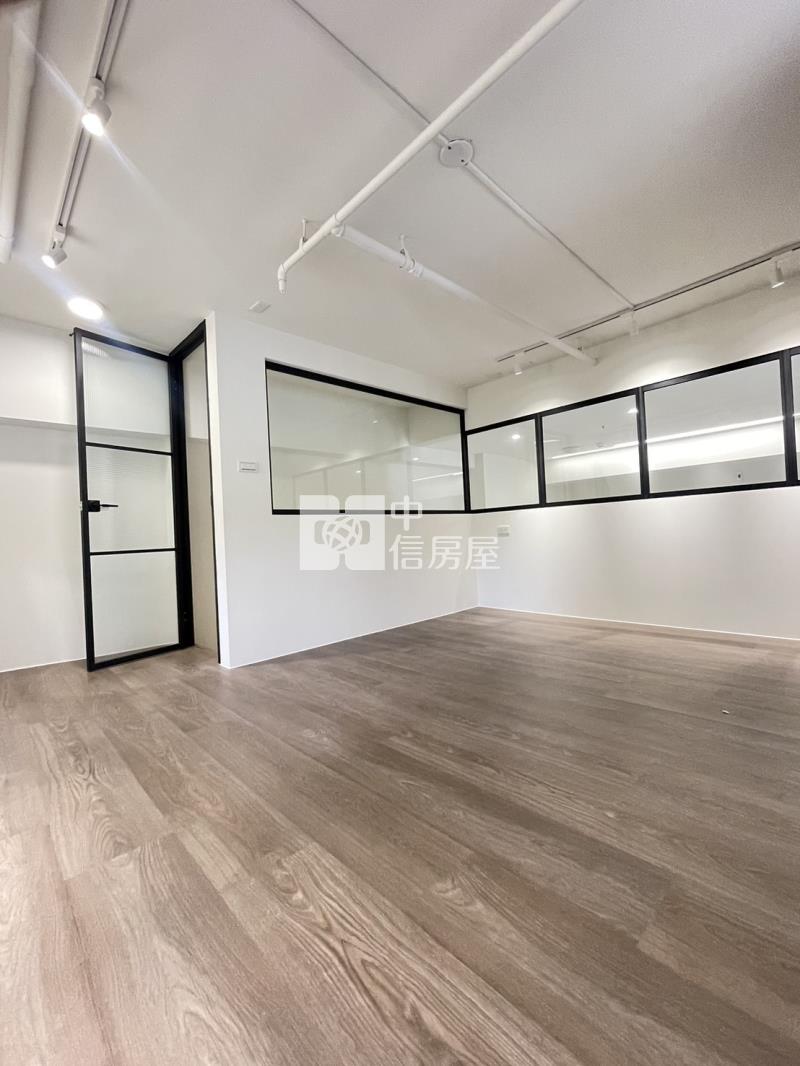 文心愛悅(A8棟)邊間朝南裝潢戶房屋室內格局與周邊環境