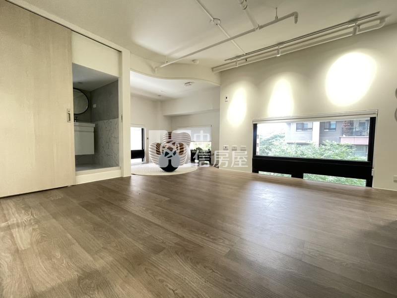 文心愛悅(A8棟)邊間朝南裝潢戶房屋室內格局與周邊環境