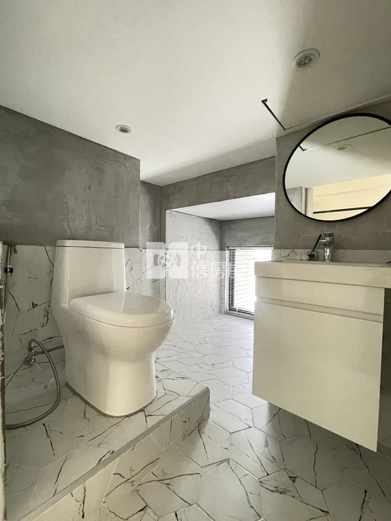 文心愛悅(A8棟)邊間朝南裝潢戶房屋室內格局與周邊環境