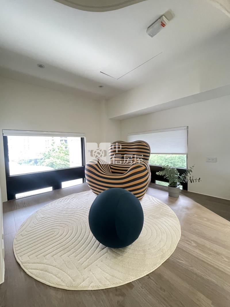 文心愛悅(A8棟)邊間朝南裝潢戶房屋室內格局與周邊環境