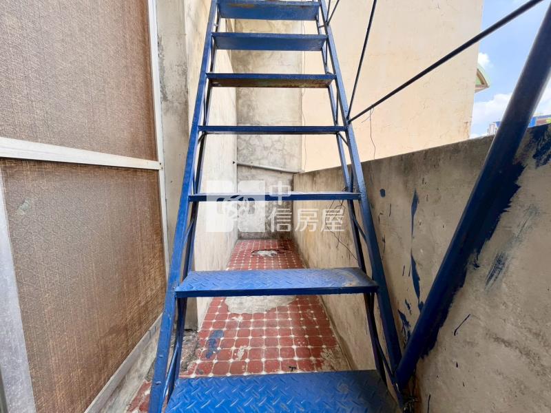 斗六成功路靜巷透天房屋室內格局與周邊環境