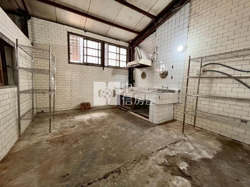 斗六成功路靜巷透天房屋室內格局與周邊環境