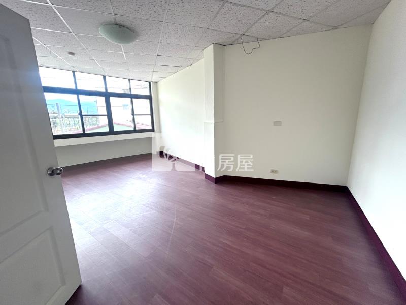 內埔國中12米路三角窗店住房屋室內格局與周邊環境