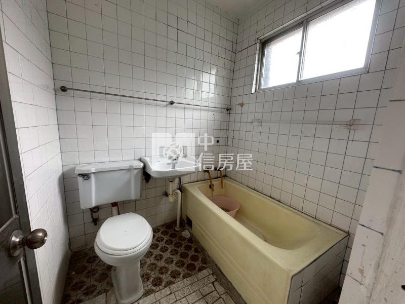 ▲西定路明亮露台三房房屋室內格局與周邊環境