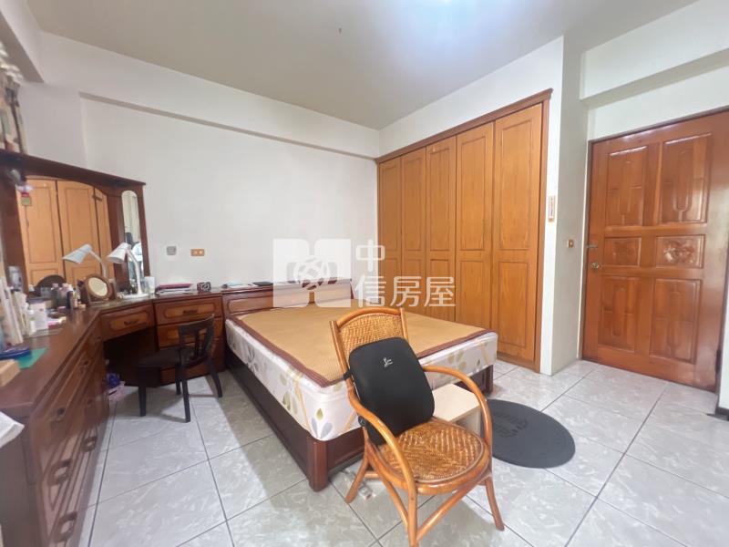 八期豐順臨路別墅房屋室內格局與周邊環境