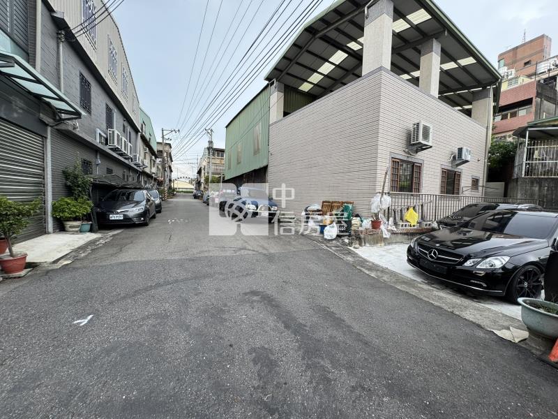 高鐵特區旁66坪臨10米路建地房屋室內格局與周邊環境