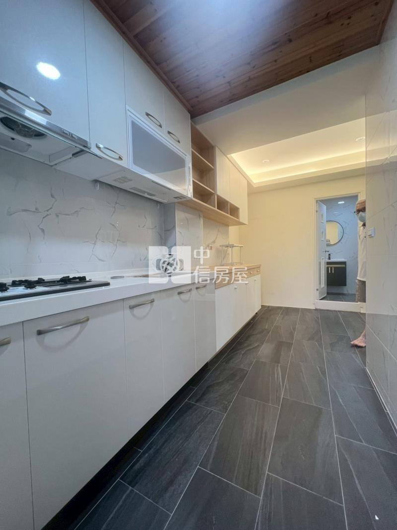 中西區全整新2樓寓房屋室內格局與周邊環境