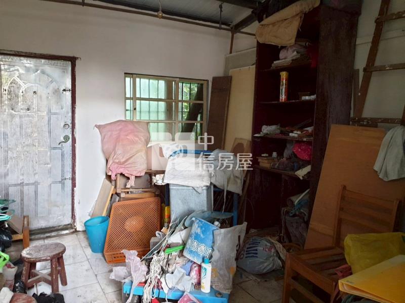 崁頂路美平房房屋室內格局與周邊環境