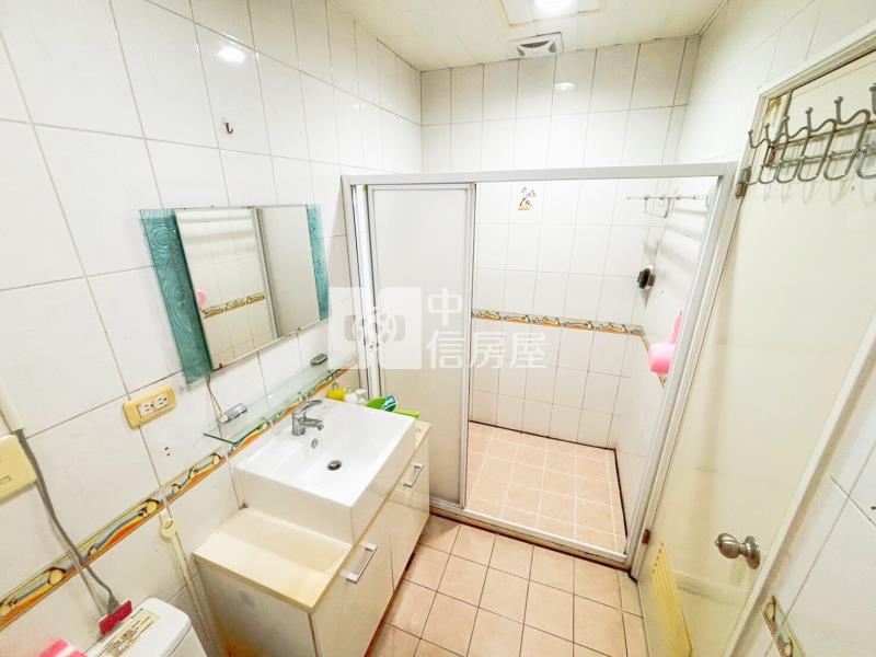 【奔馳】曼哈頓 精華地段3房車房屋室內格局與周邊環境