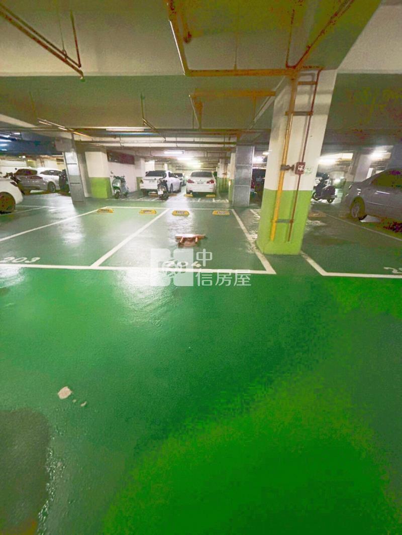 【奔馳】曼哈頓 精華地段3房車房屋室內格局與周邊環境