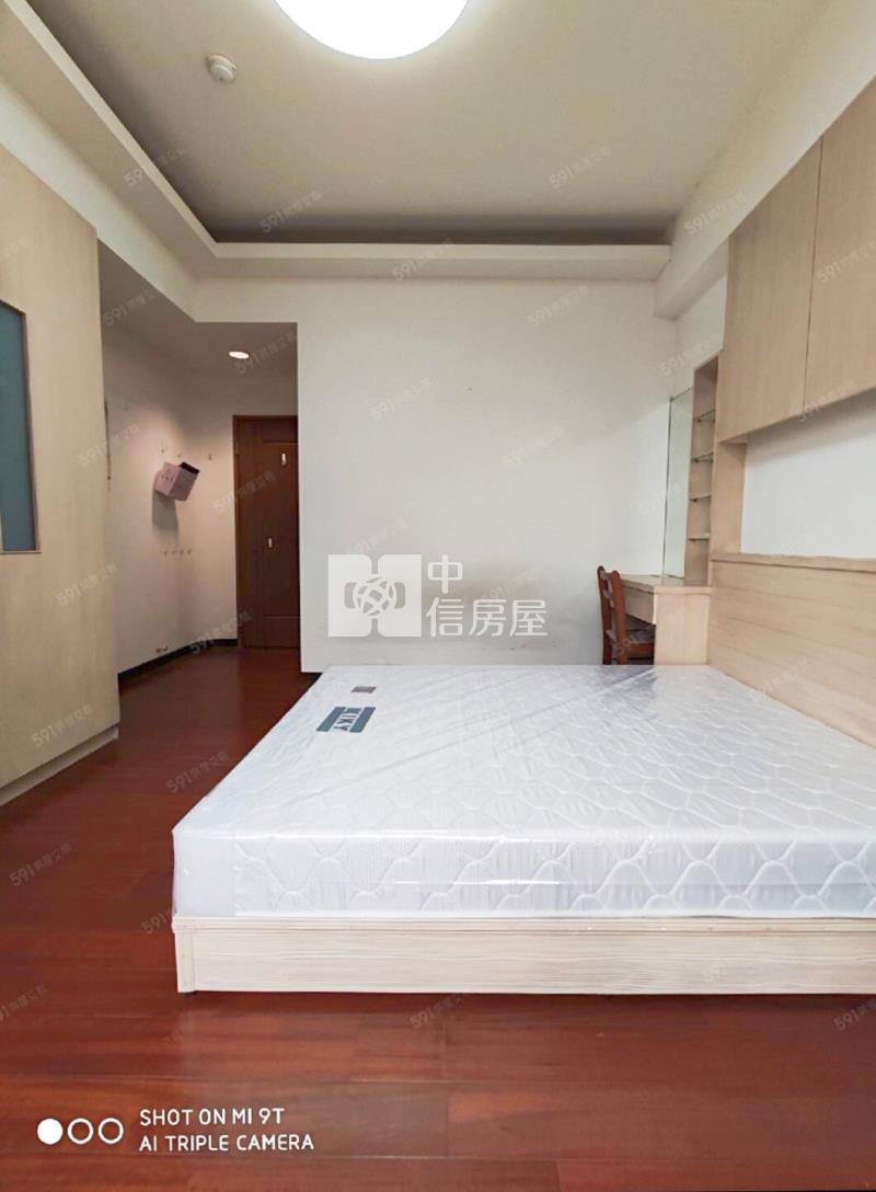 【奔馳】文學苑_大三房車房屋室內格局與周邊環境