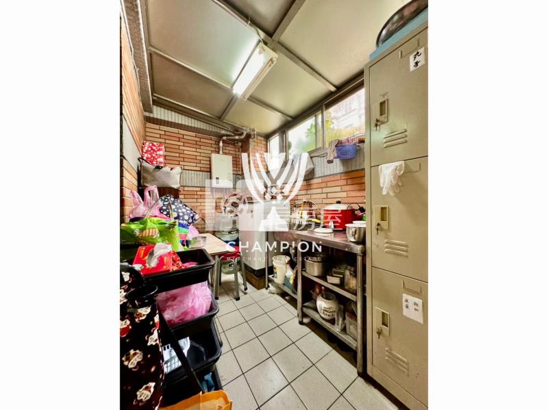 【冠軍】百六街金店面+雙車位房屋室內格局與周邊環境