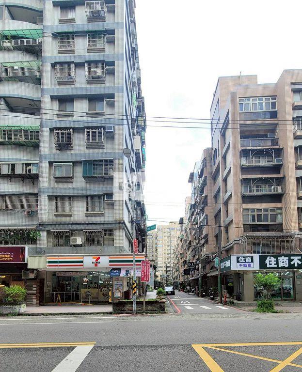 內壢環東市場旁一樓美3房(中信卓越團隊)房屋室內格局與周邊環境