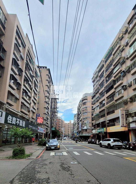 內壢環東市場旁一樓美3房(中信卓越團隊)房屋室內格局與周邊環境