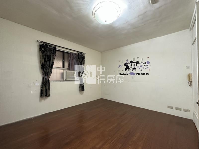 屏東房屋《榮總雙車墅透天》房屋室內格局與周邊環境