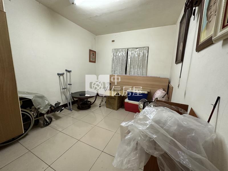 屏東房屋《榮總雙車墅透天》房屋室內格局與周邊環境