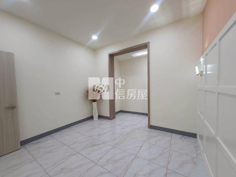 榮總整新典雅孝親車墅房屋室內格局與周邊環境