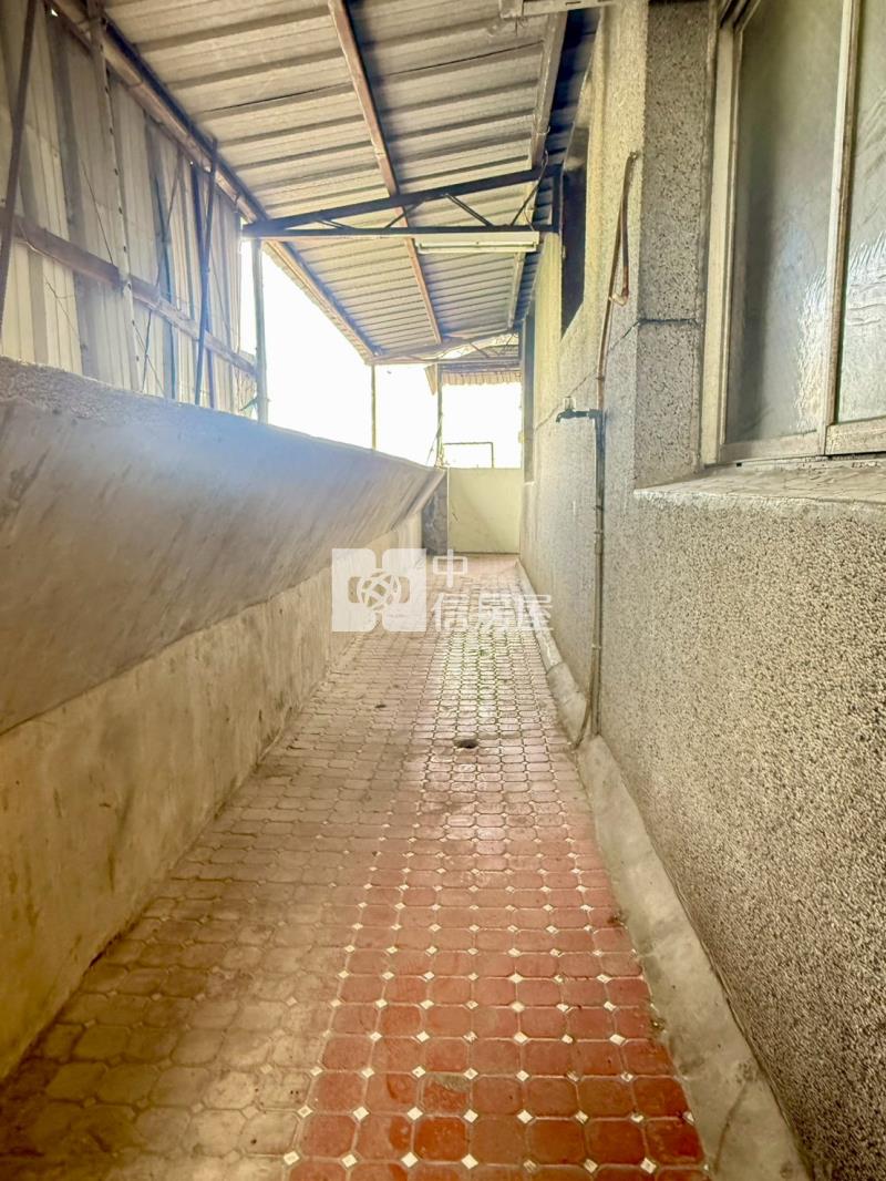 康橋河畔需整理三房無限視野戶房屋室內格局與周邊環境