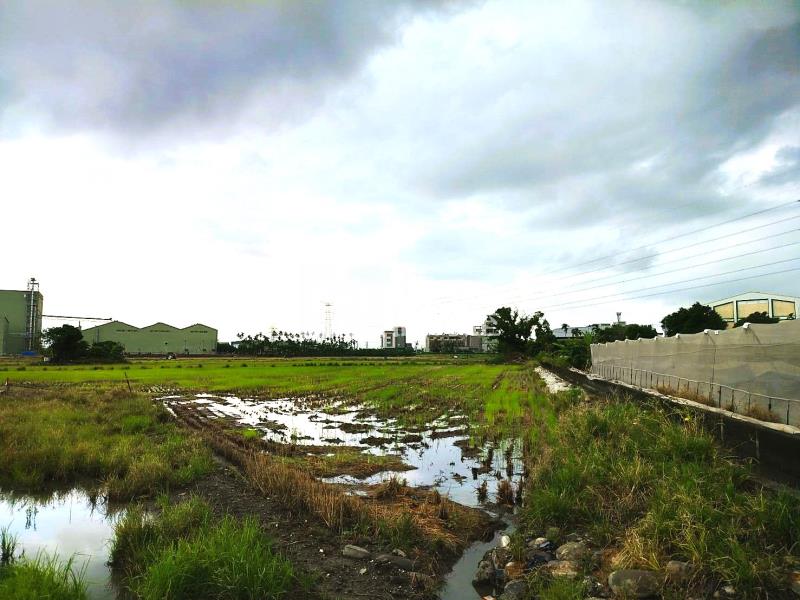 新園鄕都內農地房屋室內格局與周邊環境