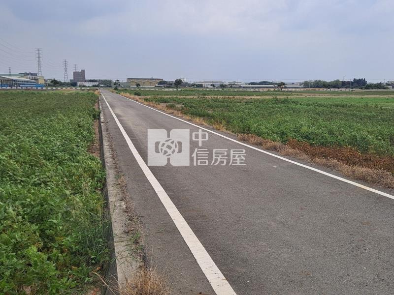 六甲菁埔雙面臨路2分農地房屋室內格局與周邊環境