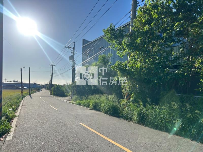 新屋埔頂路美農地803坪．雙面臨路．近市區房屋室內格局與周邊環境