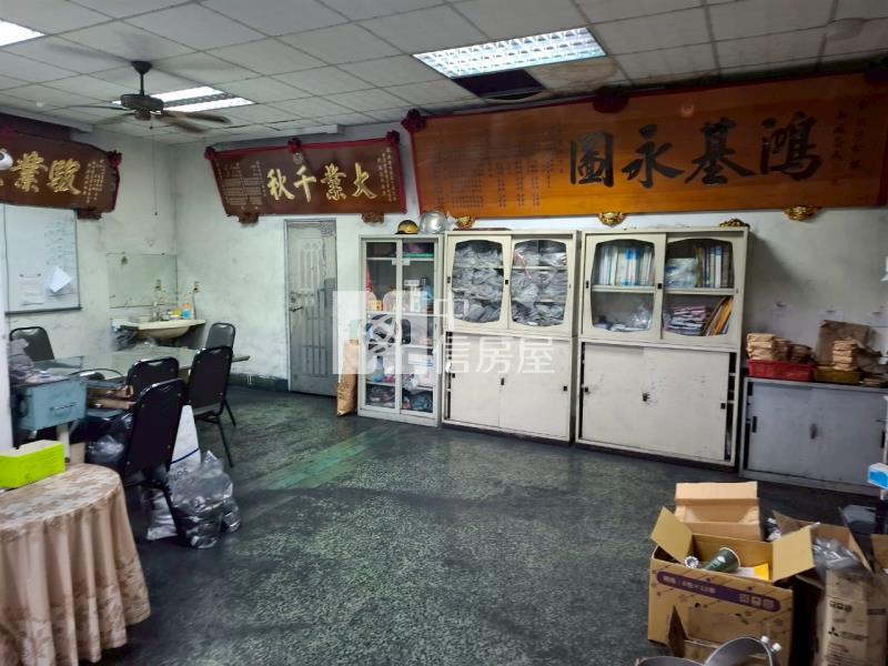保安工業區挑高廠辦房屋室內格局與周邊環境