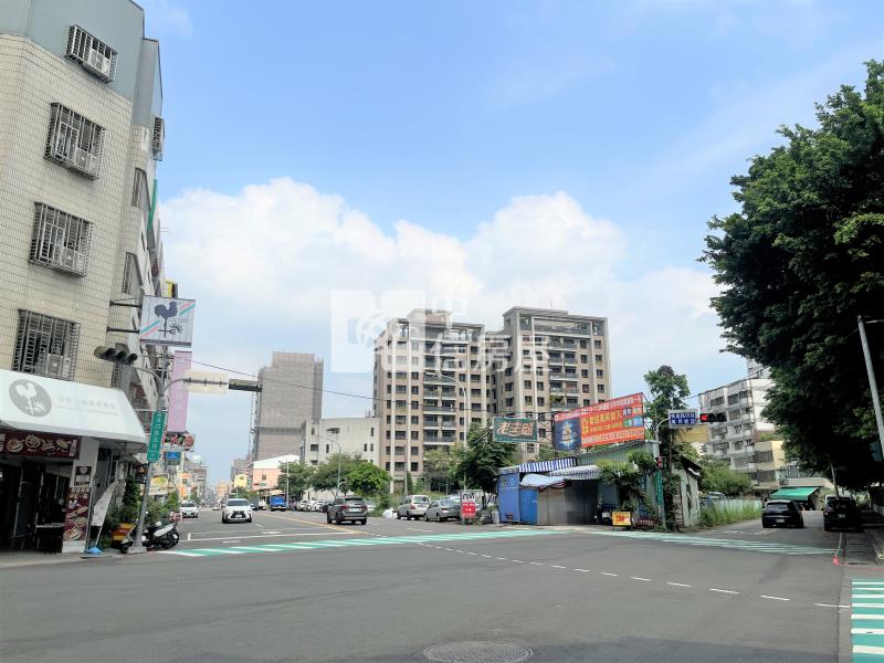 正青島路高投報電梯透套房屋室內格局與周邊環境