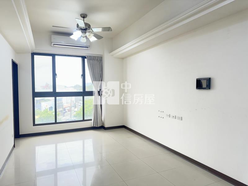 低總價輕屋齡優質三房車房屋室內格局與周邊環境