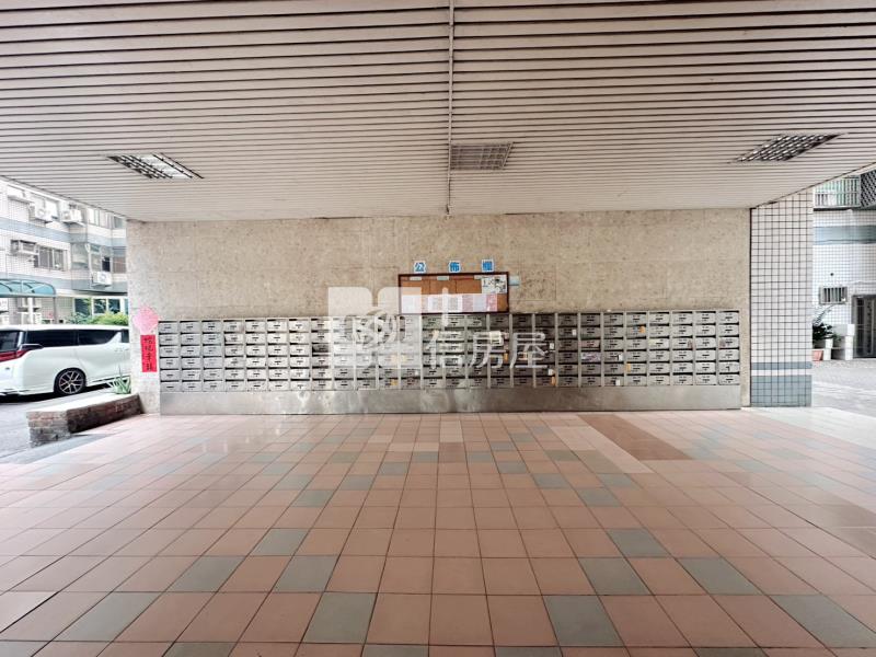 潭子矽品大三房車位房屋室內格局與周邊環境