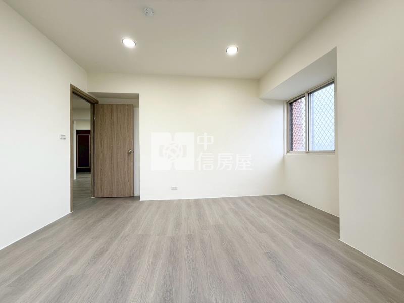 近綠捷G11站百川綠晶四房車房屋室內格局與周邊環境