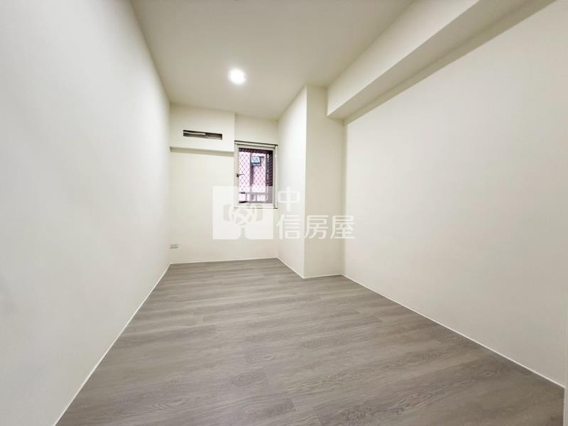 近綠捷G11站百川綠晶四房車房屋室內格局與周邊環境
