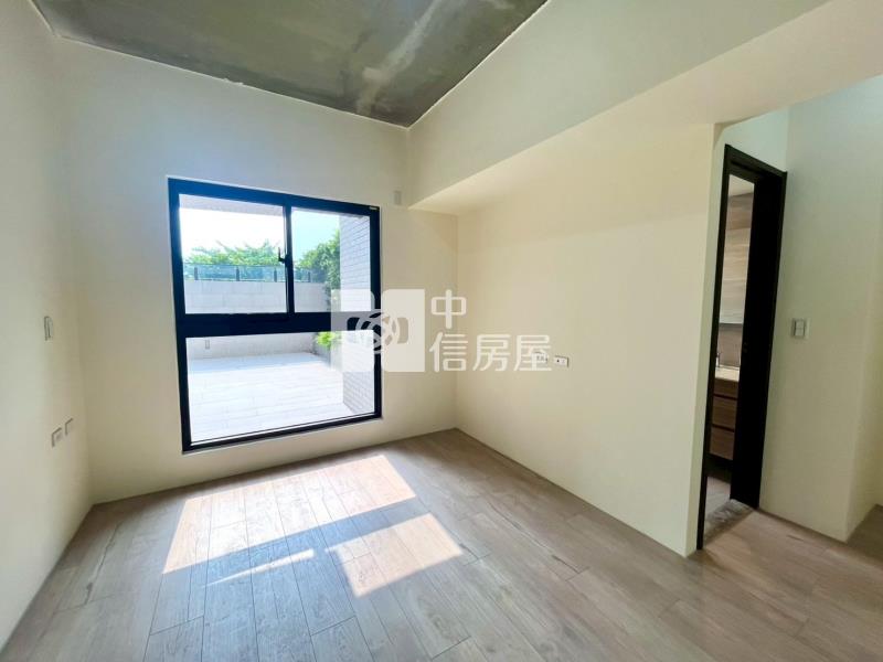 國泰Most+三房平車露臺戶房屋室內格局與周邊環境