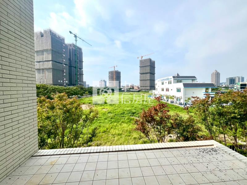 國泰Most+三房平車露臺戶房屋室內格局與周邊環境